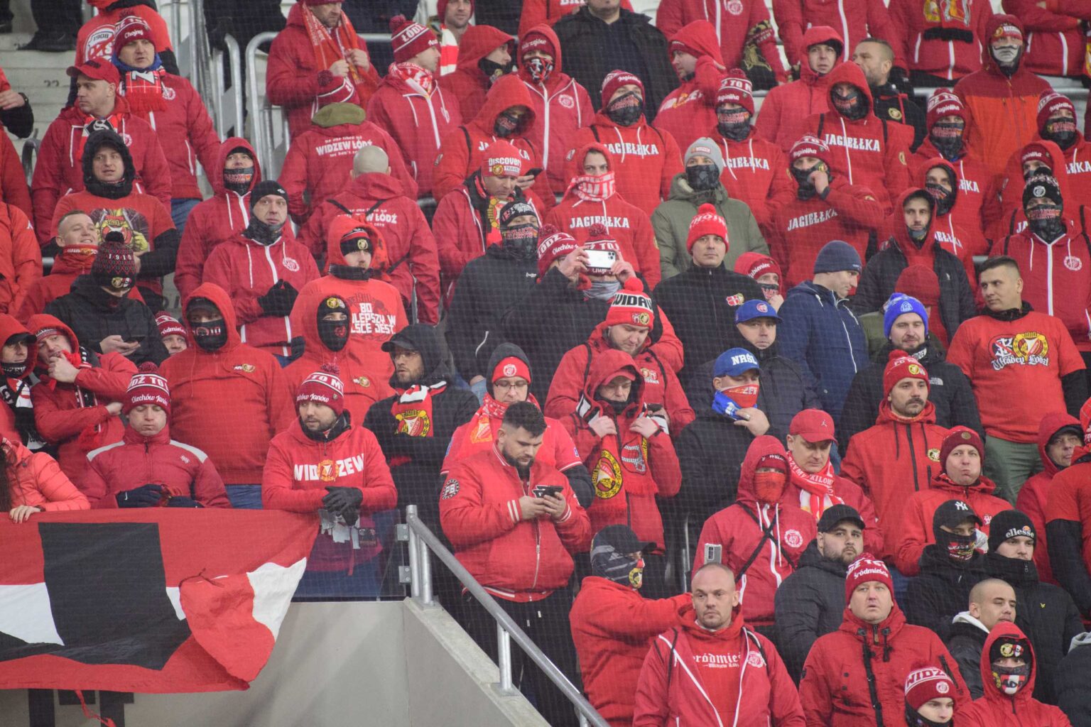 Doping Kibicow WIdzewa na 70 derbach Lodzi 18
