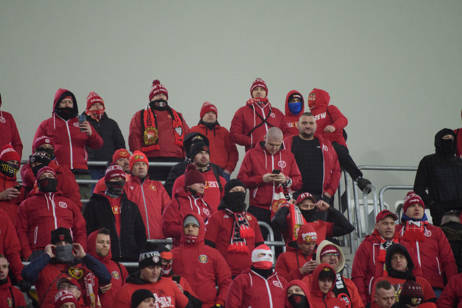 Doping Kibicow WIdzewa na 70 derbach Lodzi 60