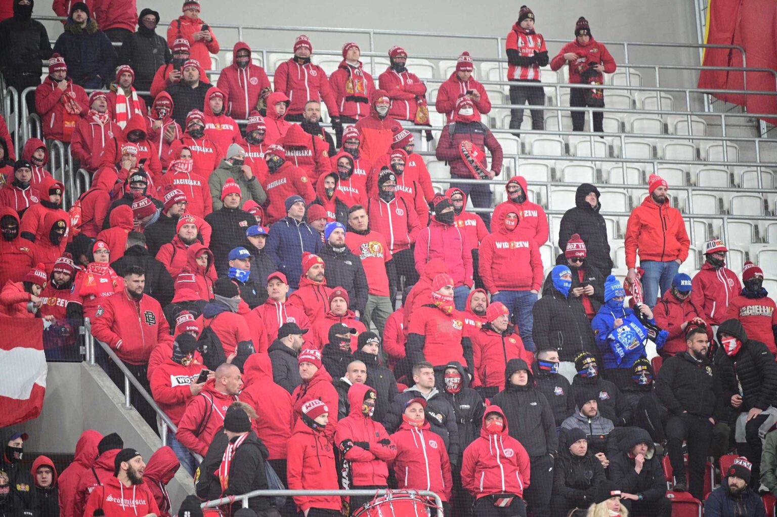 Doping Kibicow WIdzewa na 70 derbach Lodzi 71
