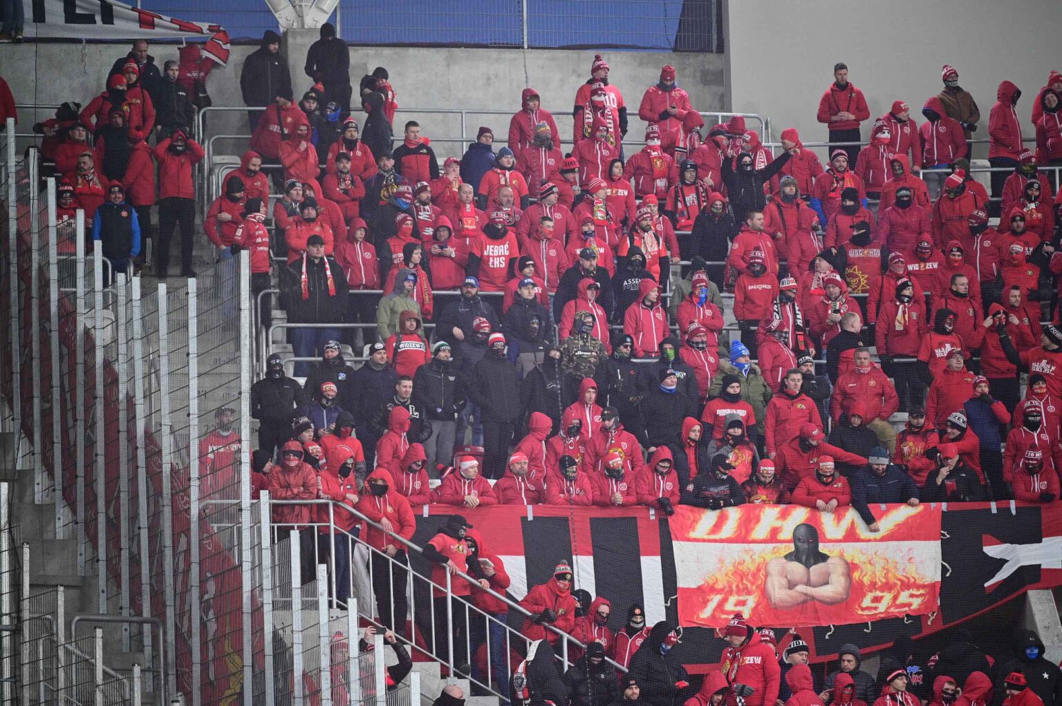 Doping Kibicow WIdzewa na 70 derbach Lodzi 75
