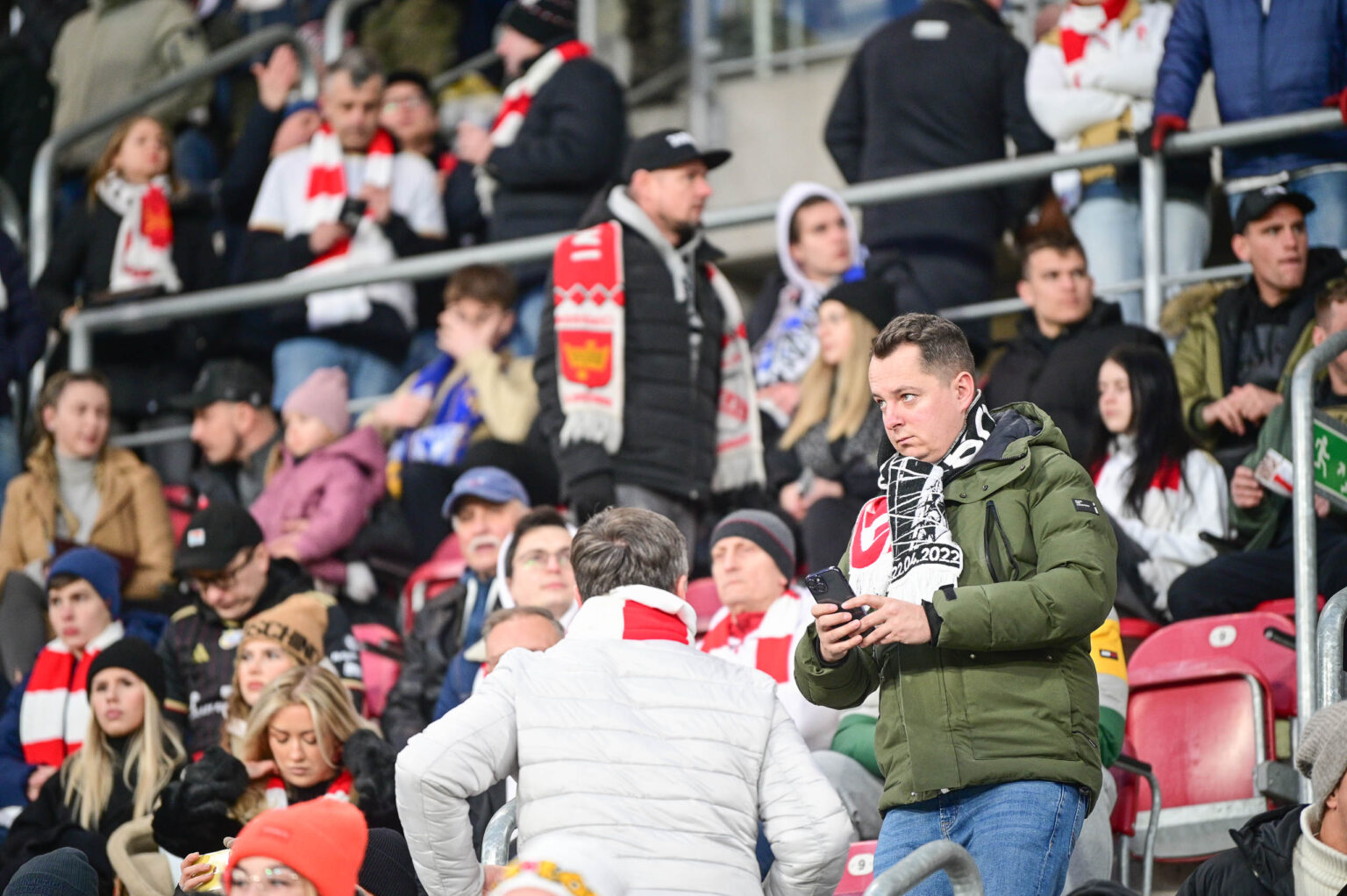70. derby Łodzi: doping kibiców ŁKS