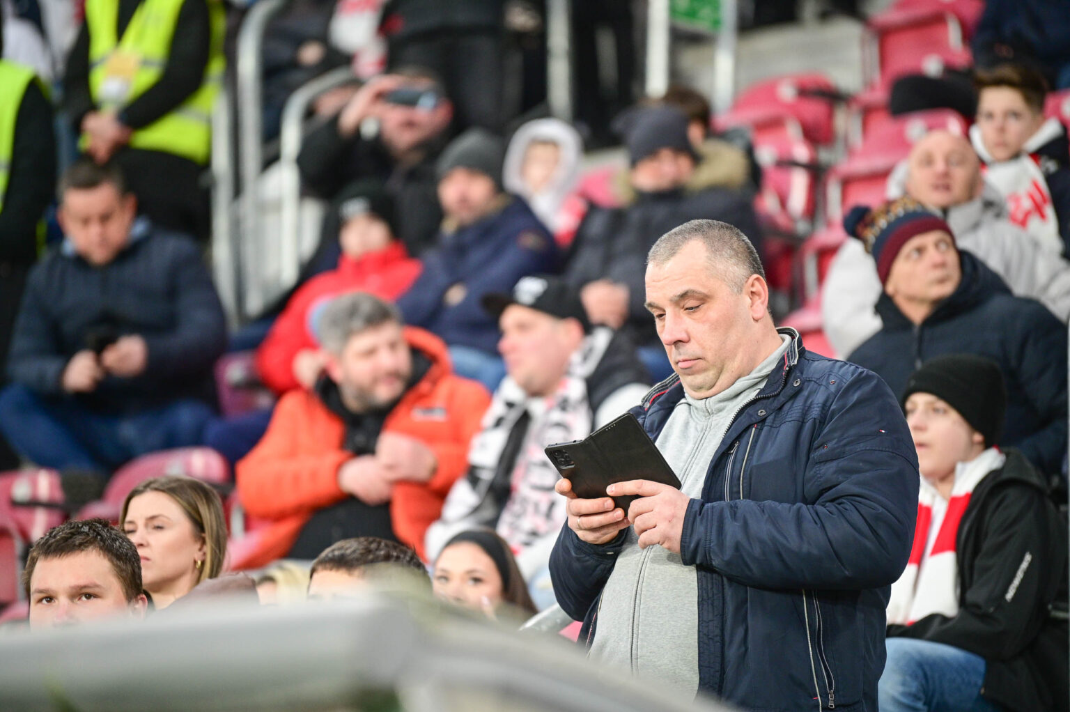 70. derby Łodzi: doping kibiców ŁKS