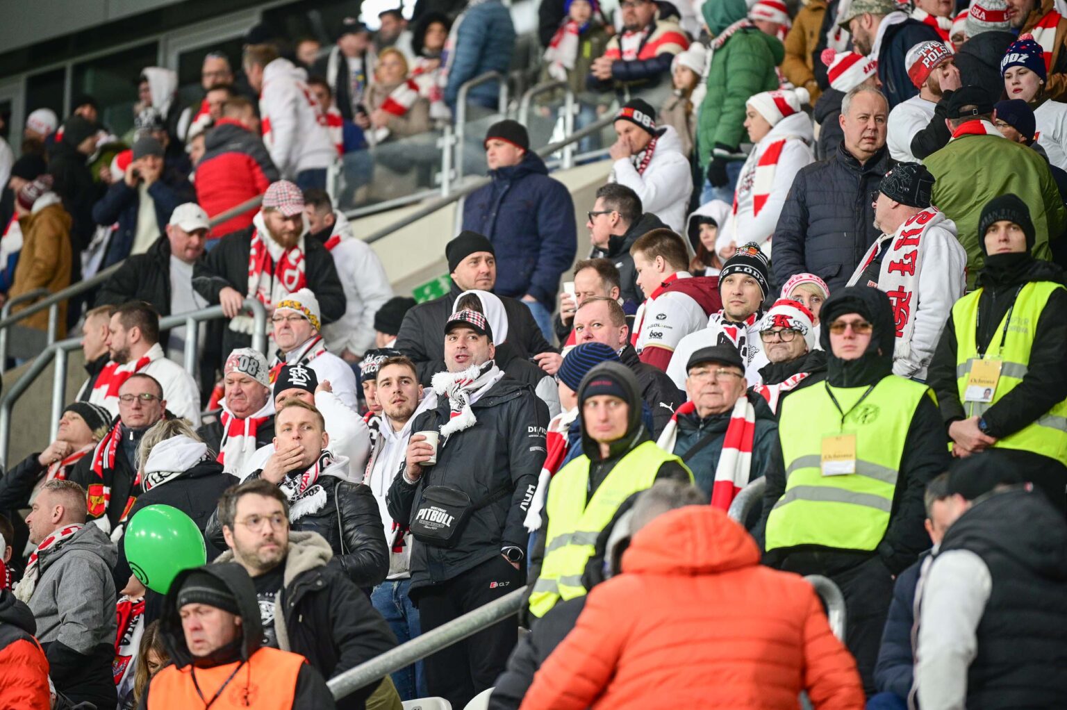 70. derby Łodzi: doping kibiców ŁKS