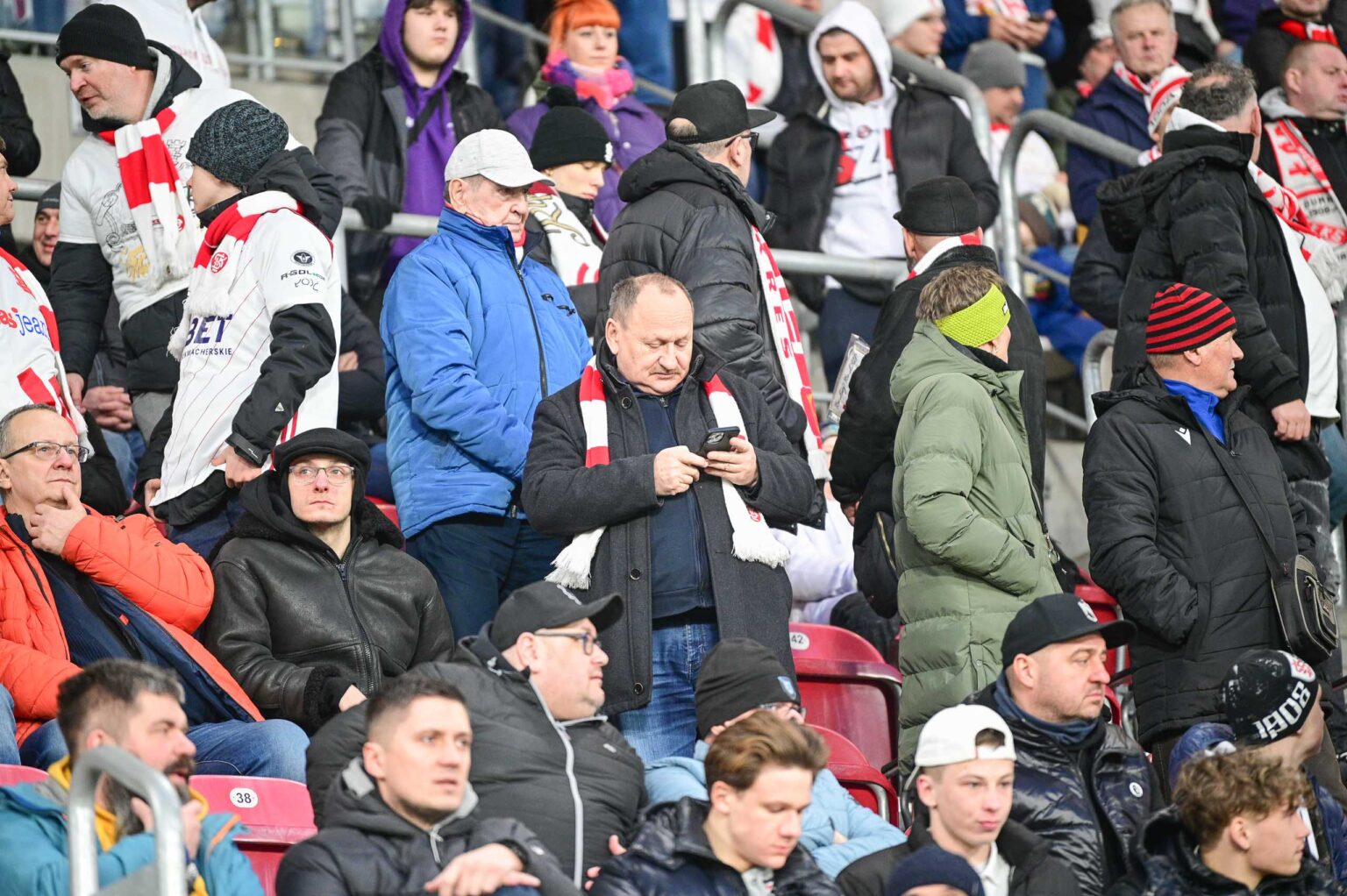 70. derby Łodzi: doping kibiców ŁKS