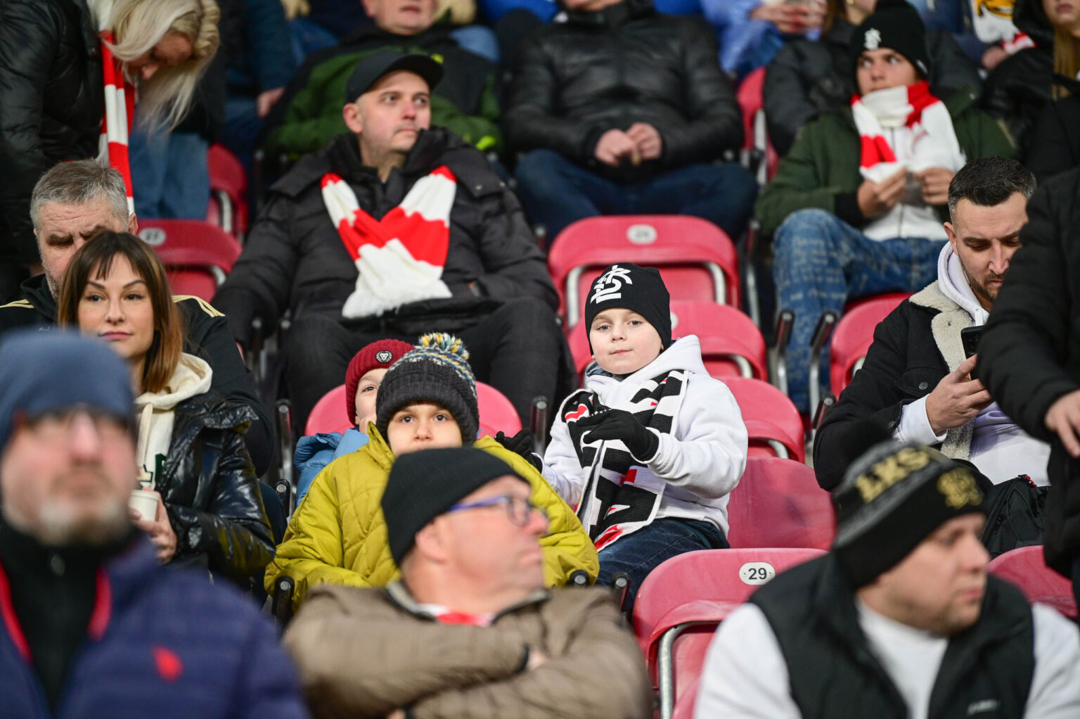 70. derby Łodzi: doping kibiców ŁKS