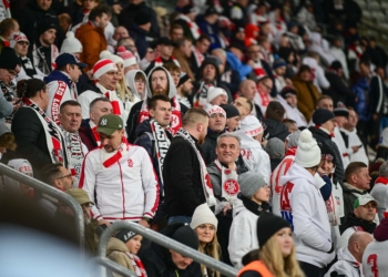 70. derby Łodzi: doping kibiców ŁKS