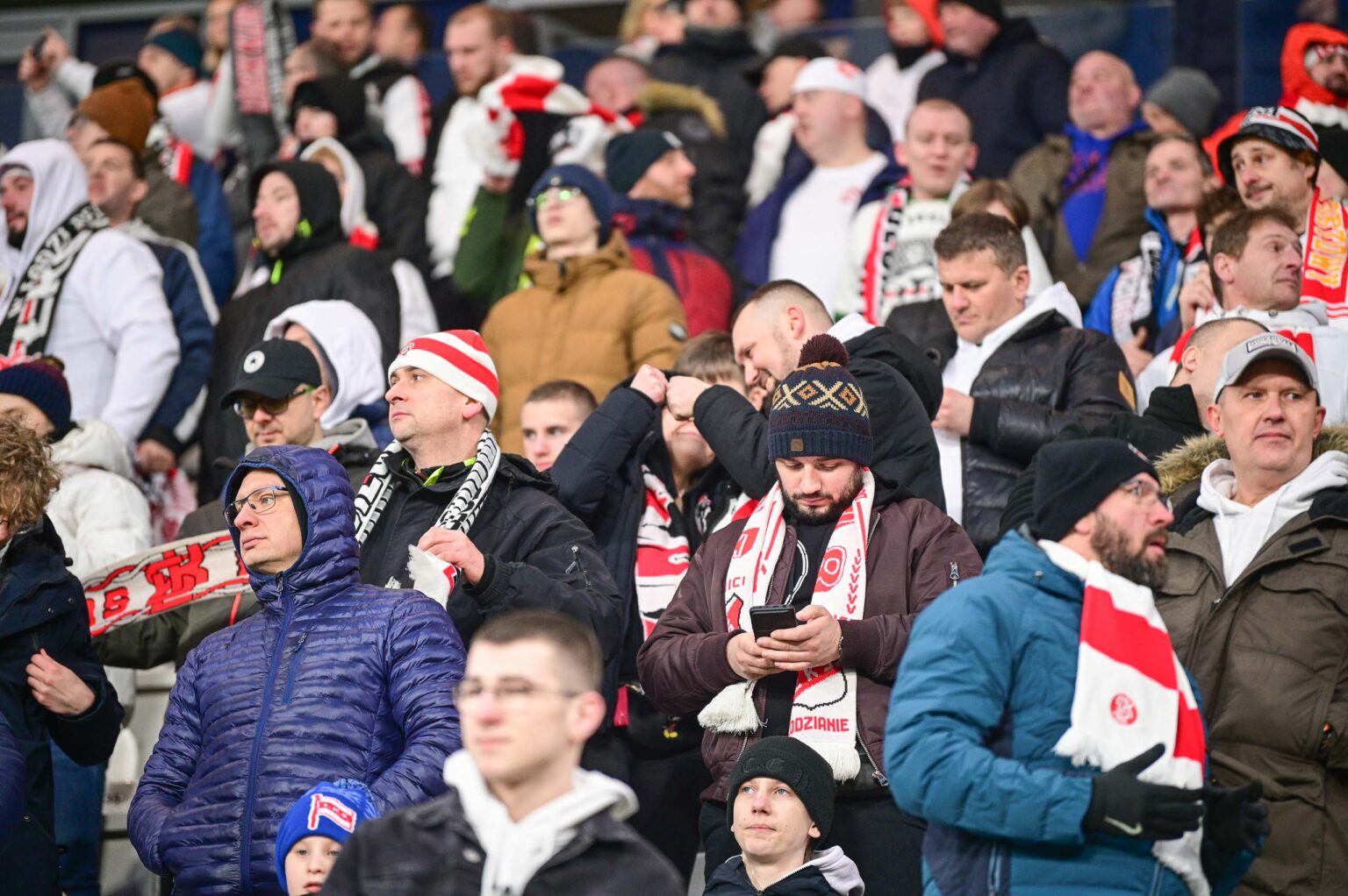 70. derby Łodzi: doping kibiców ŁKS