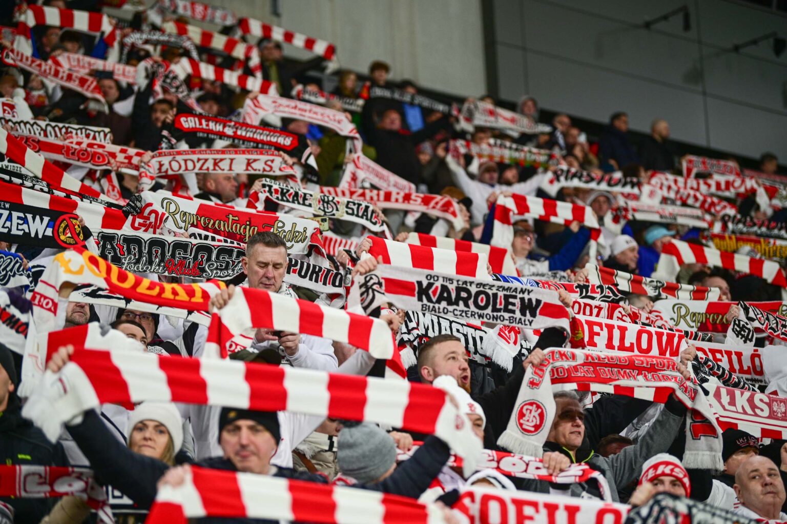70. derby Łodzi: doping kibiców ŁKS