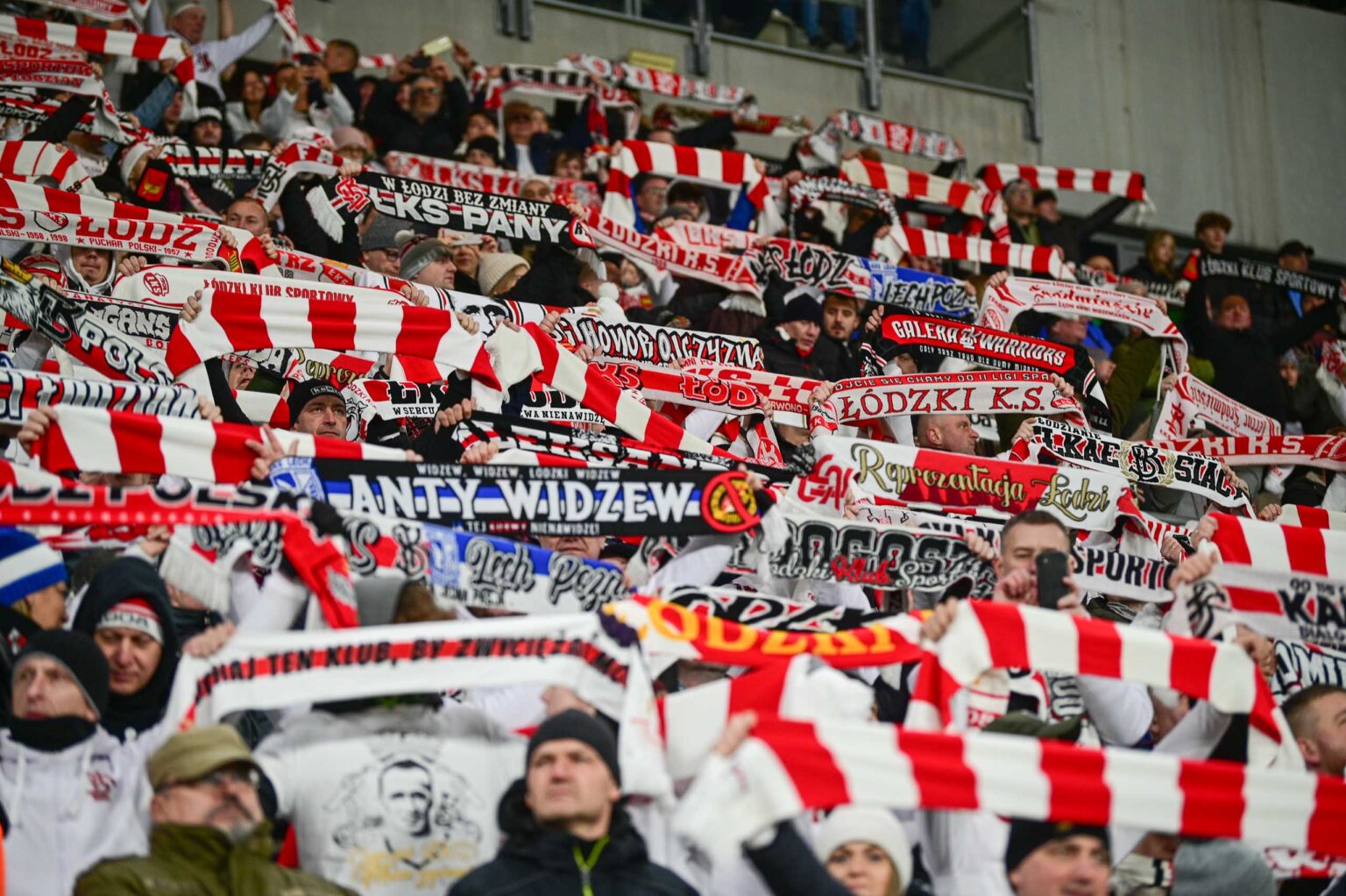 70. derby Łodzi: doping kibiców ŁKS