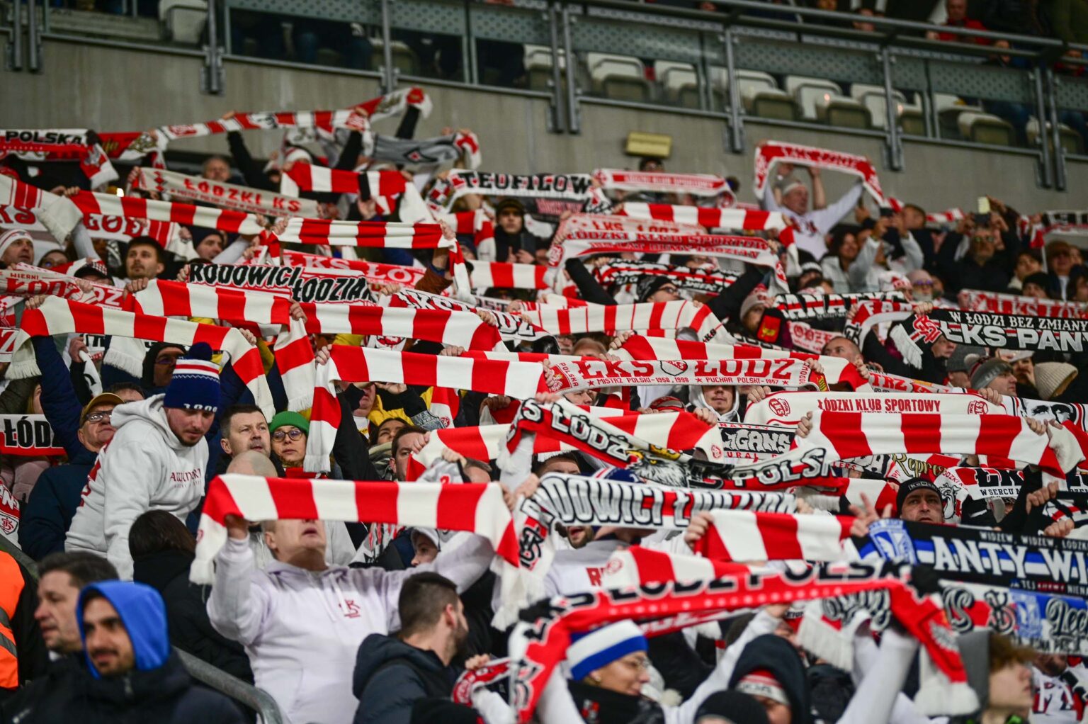 70. derby Łodzi: doping kibiców ŁKS