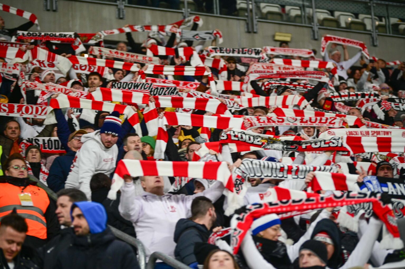 70. derby Łodzi: doping kibiców ŁKS