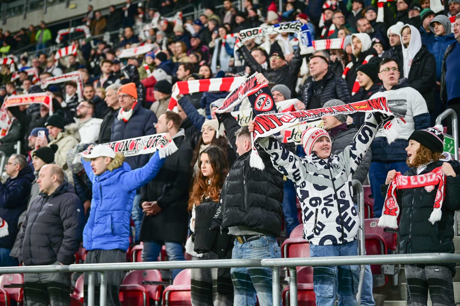 70. derby Łodzi: doping kibiców ŁKS