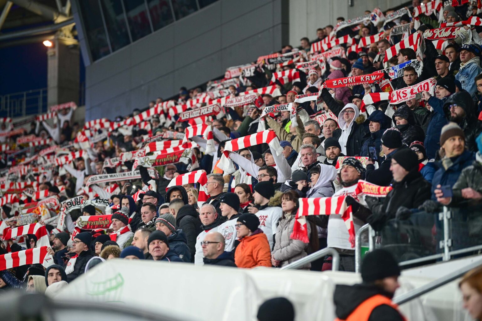 70. derby Łodzi: doping kibiców ŁKS