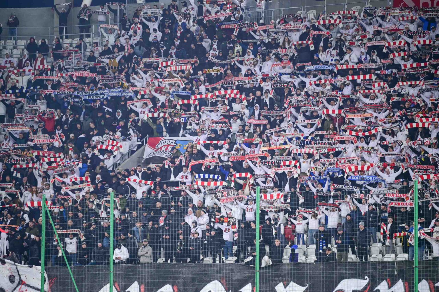 70. derby Łodzi: doping kibiców ŁKS