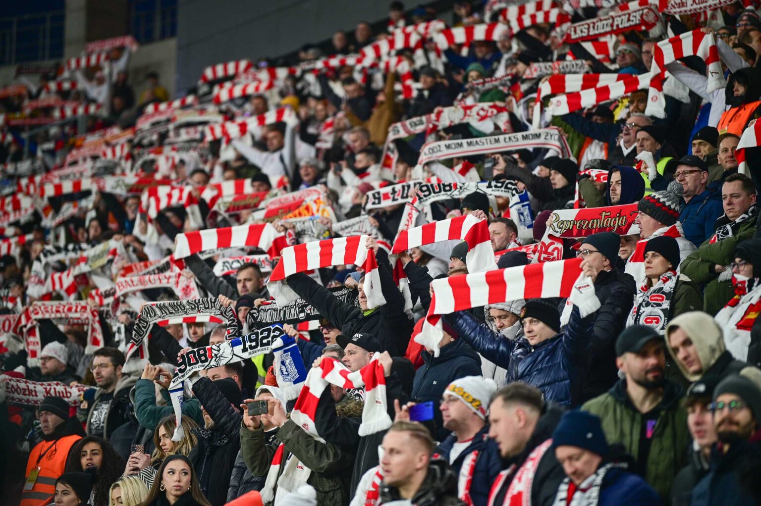 70. derby Łodzi: doping kibiców ŁKS