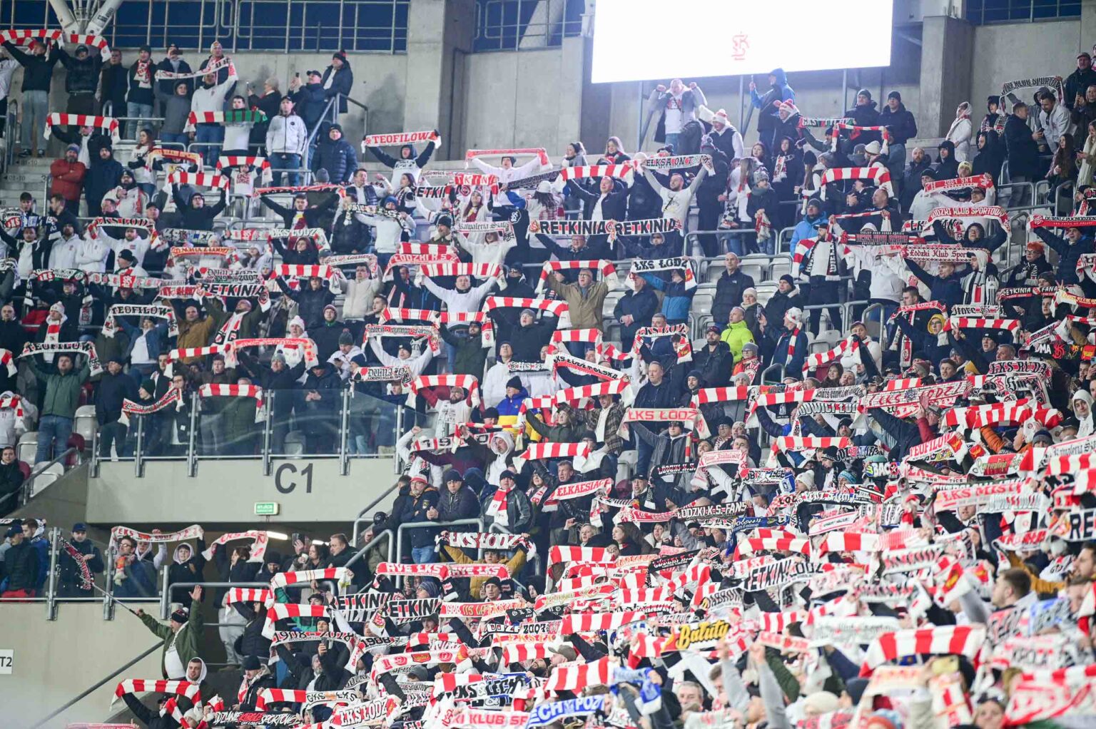 70. derby Łodzi: doping kibiców ŁKS