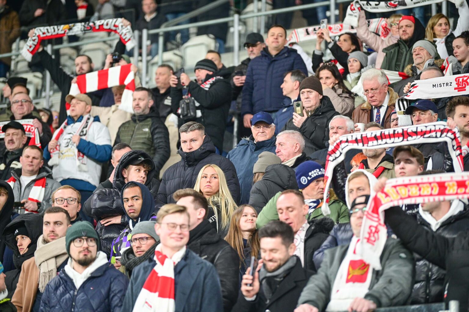 70. derby Łodzi: doping kibiców ŁKS