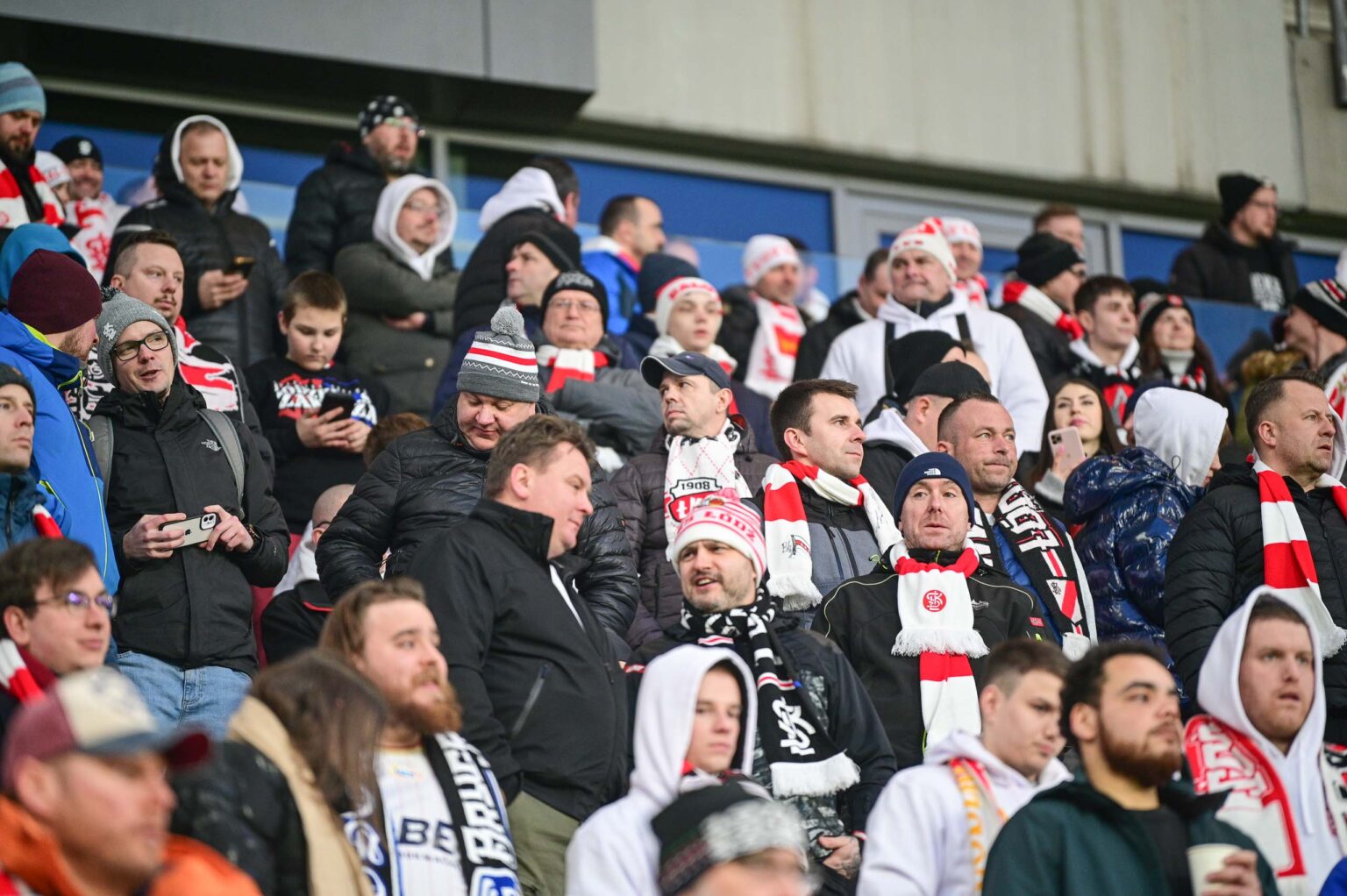 70. derby Łodzi: doping kibiców ŁKS