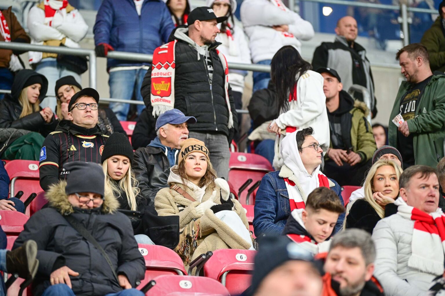 70. derby Łodzi: doping kibiców ŁKS