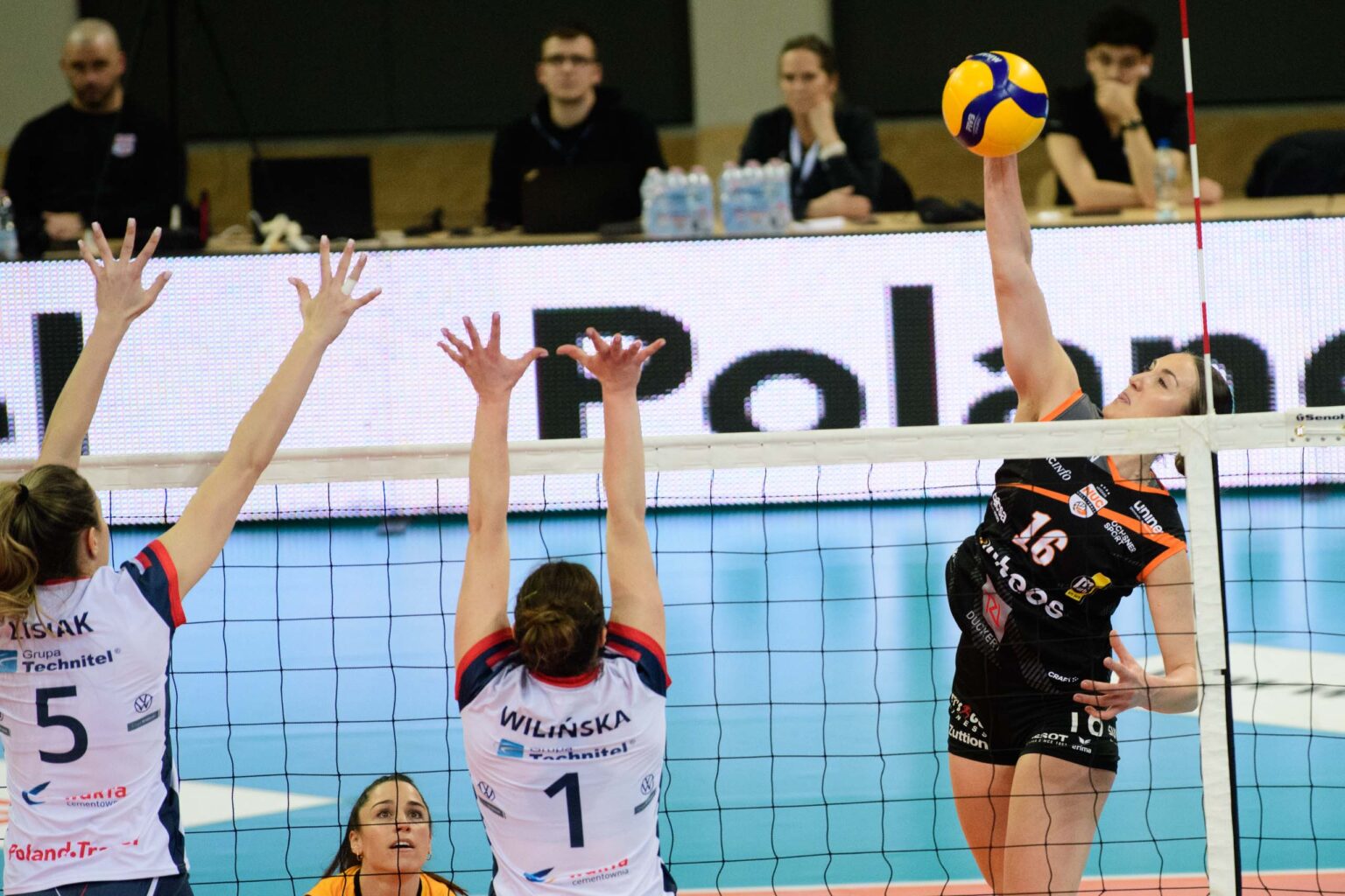 Grot Budowlani Lodz – NUC Volleyball 17