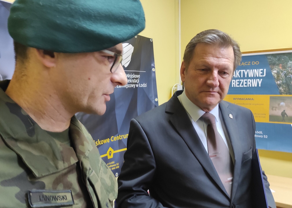 Kwalifikacja wojskowa w Pabianicach rozpoczęta. Stawić ma się na niej 680 osób, w tym 14 kobiet