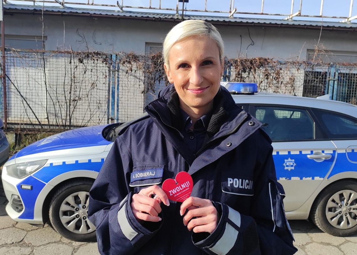 „Zwolnij! Jak kocha, to poczeka” – walentynkowa akcja łódzkiej drogówki
