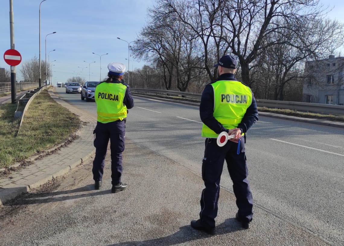 „Zwolnij! Jak kocha, to poczeka” – walentynkowa akcja łódzkiej drogówki