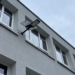 Ekolatarnie na budynku łódzkiego liceum