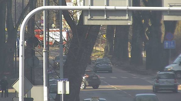 Zatrzymanie ruchu autobusowego na Lutomierskiej przy Piwnej