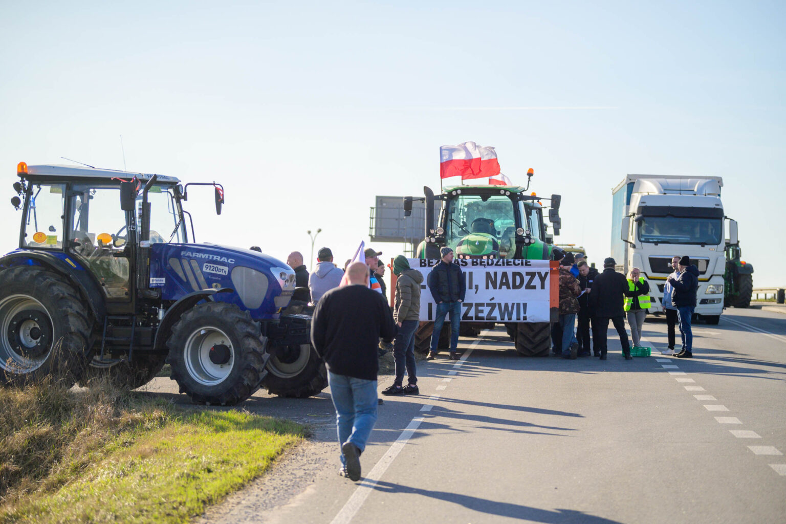 Protest rolnikow wezel Wartkowice 25
