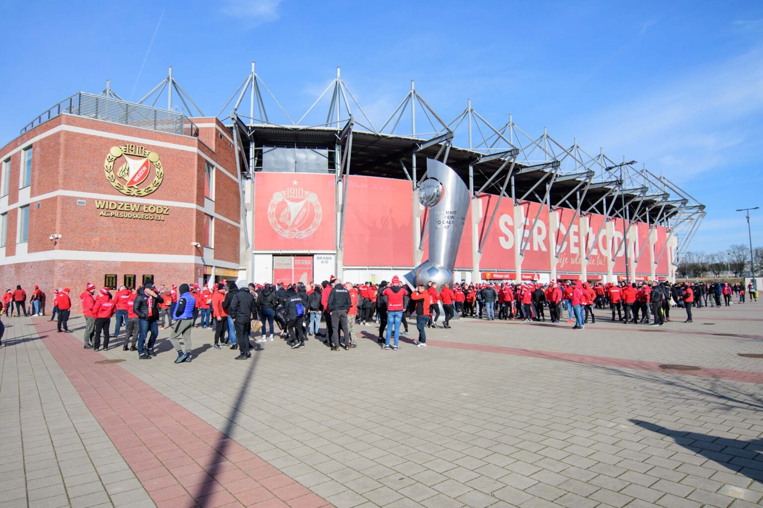 Przemarsz kibicow Widzewa 1