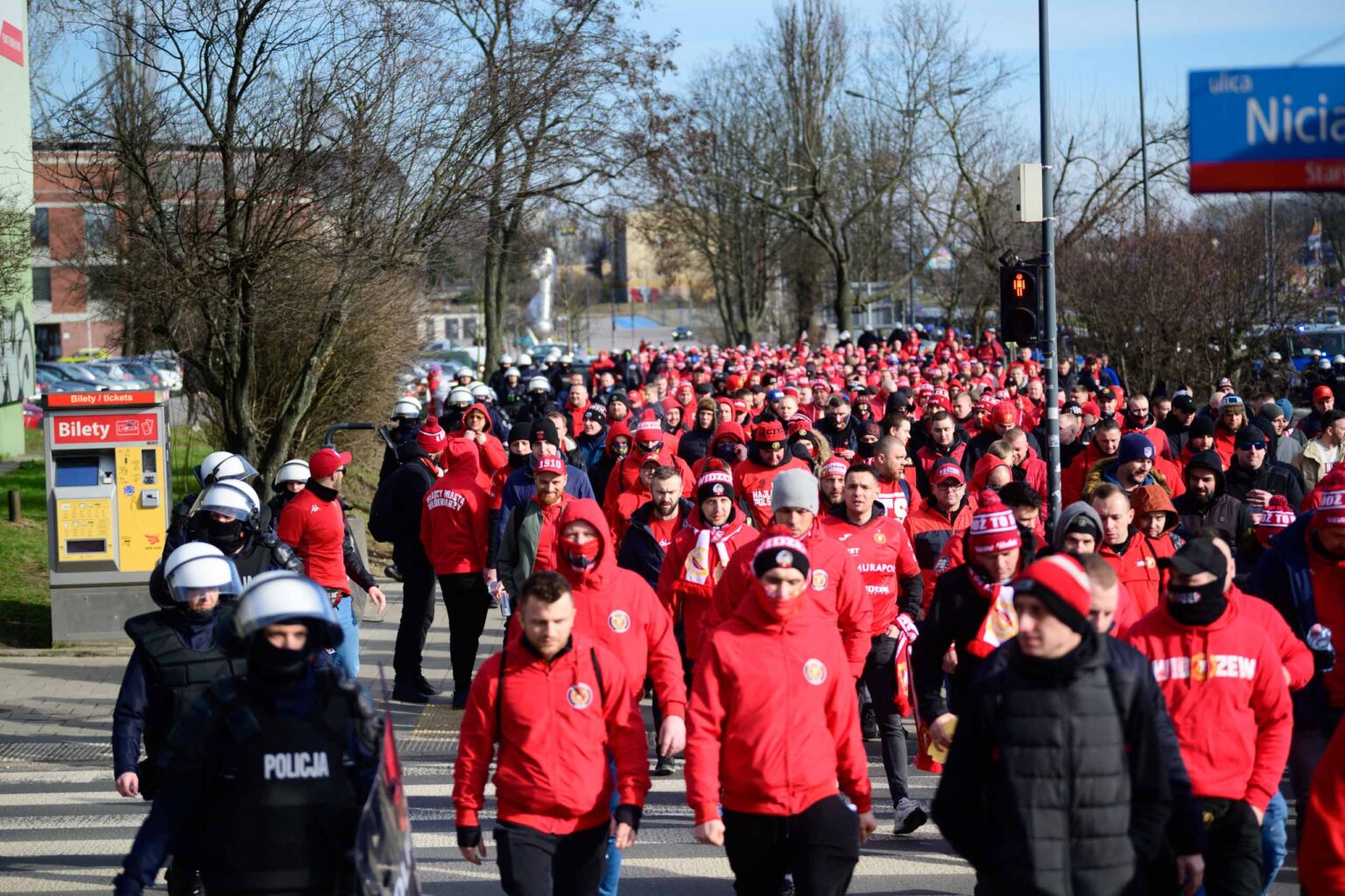Przemarsz kibicow Widzewa 108
