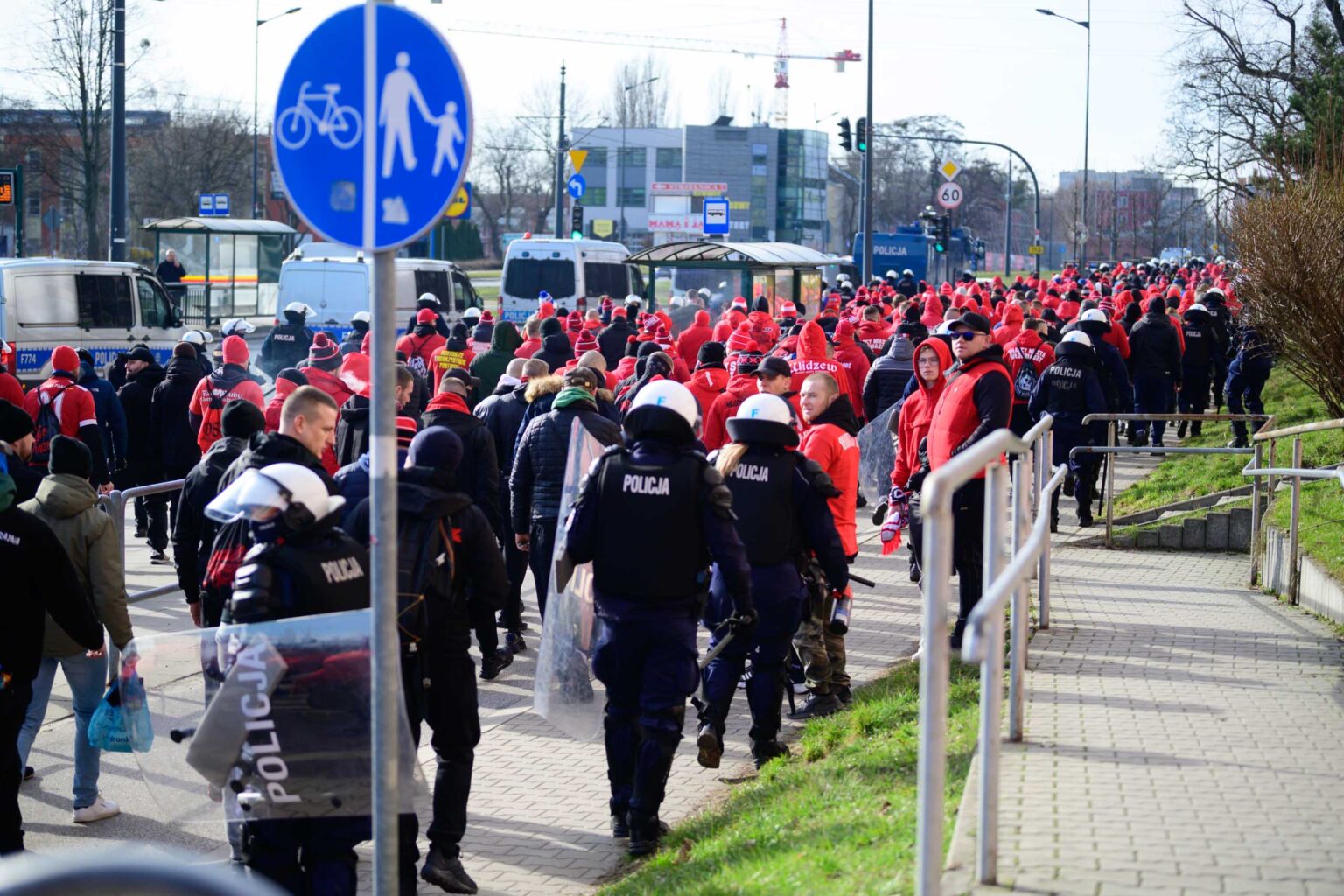 Przemarsz kibicow Widzewa 109
