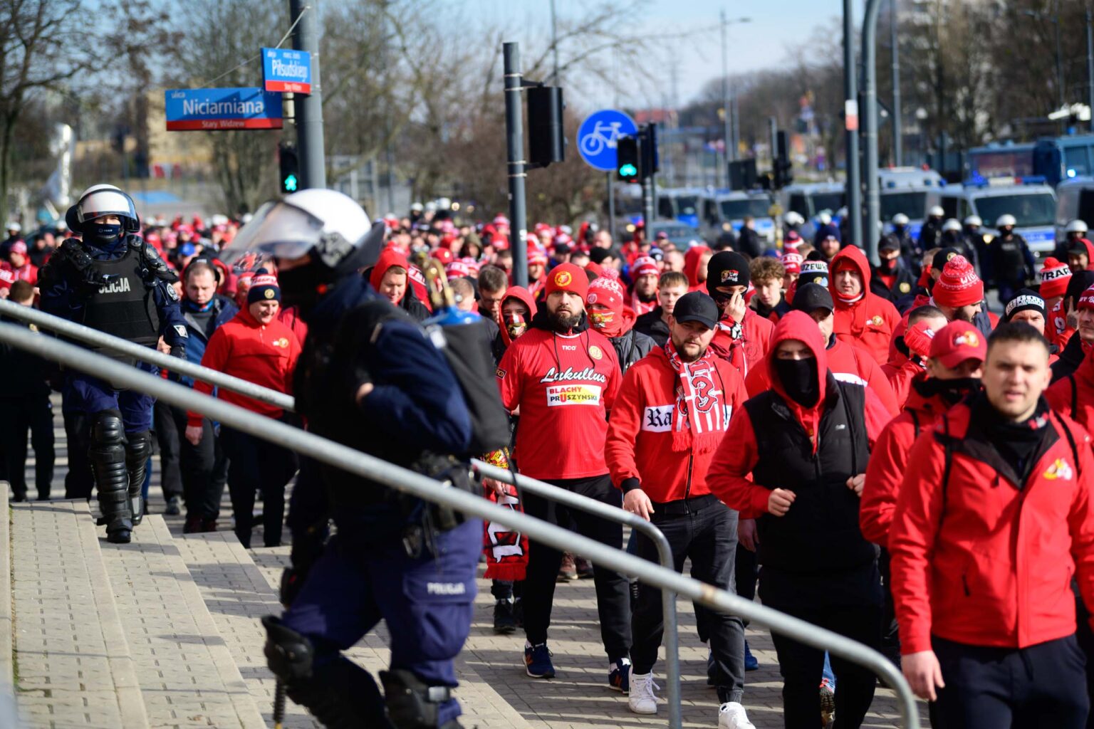 Przemarsz kibicow Widzewa 113