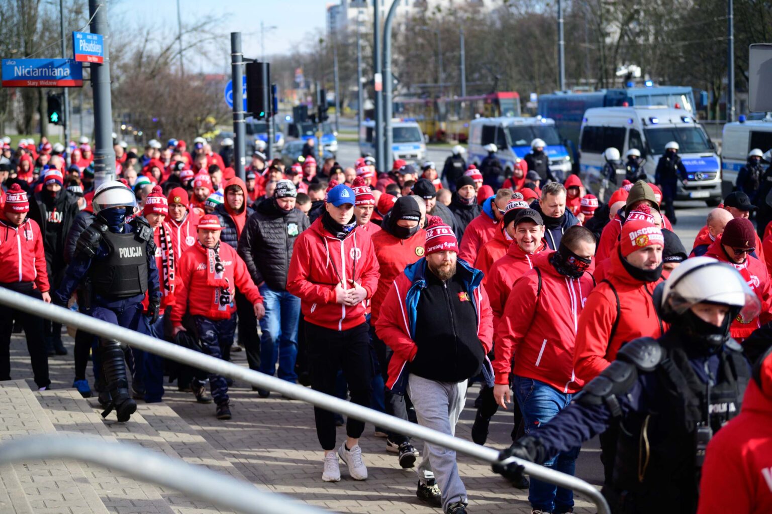 Przemarsz kibicow Widzewa 118