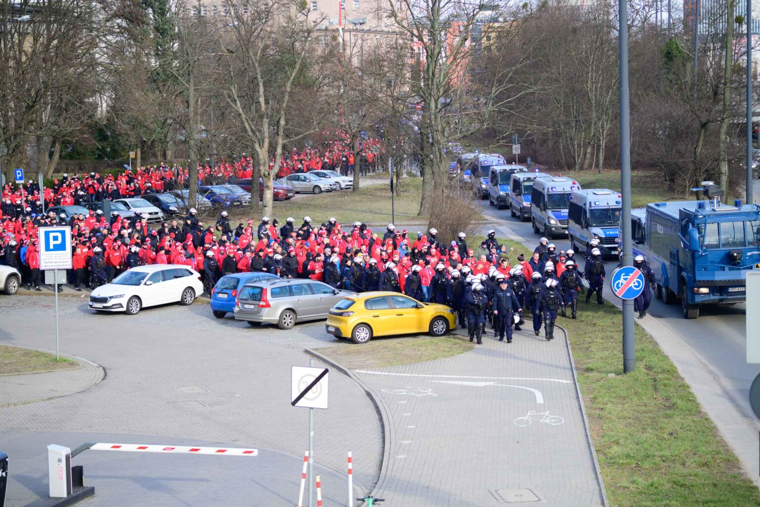 Przemarsz kibicow Widzewa 136