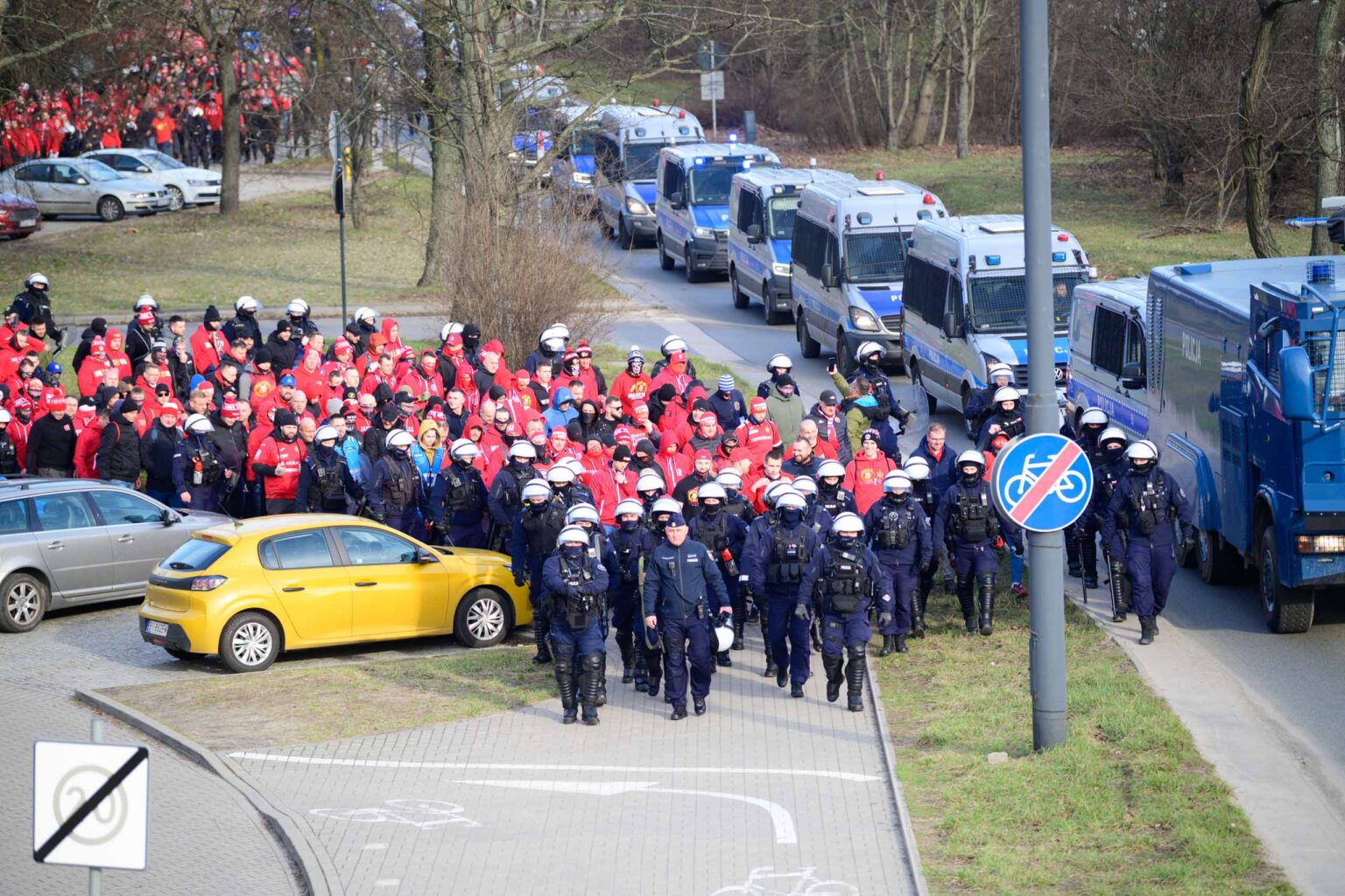 Przemarsz kibicow Widzewa 137