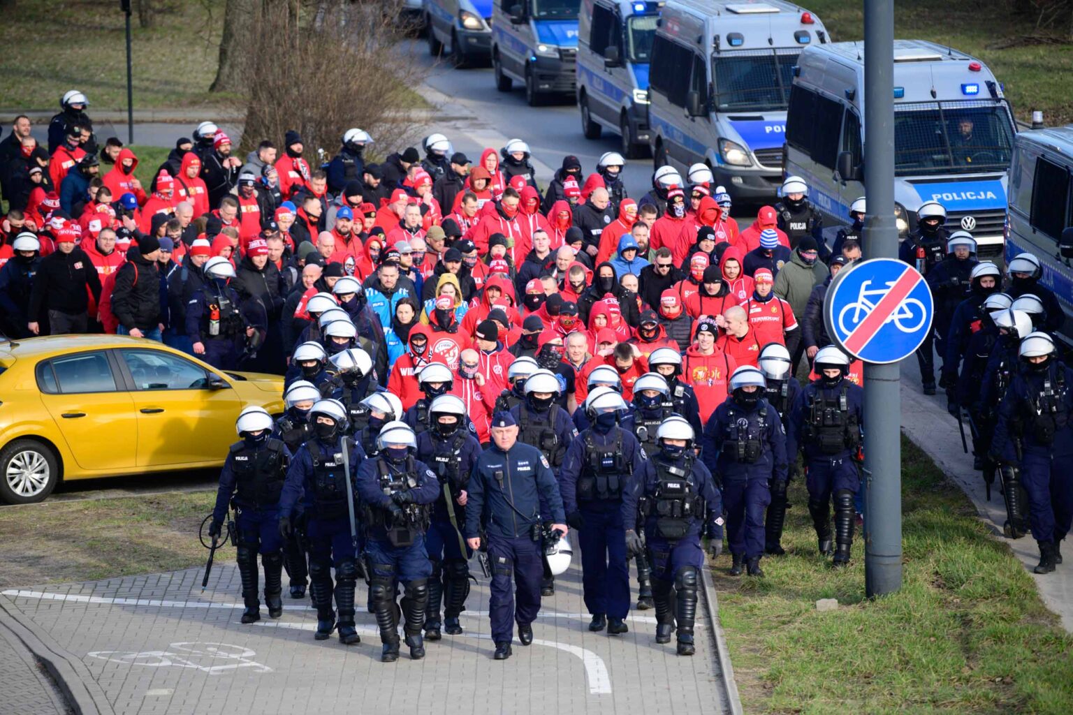 Przemarsz kibicow Widzewa 140