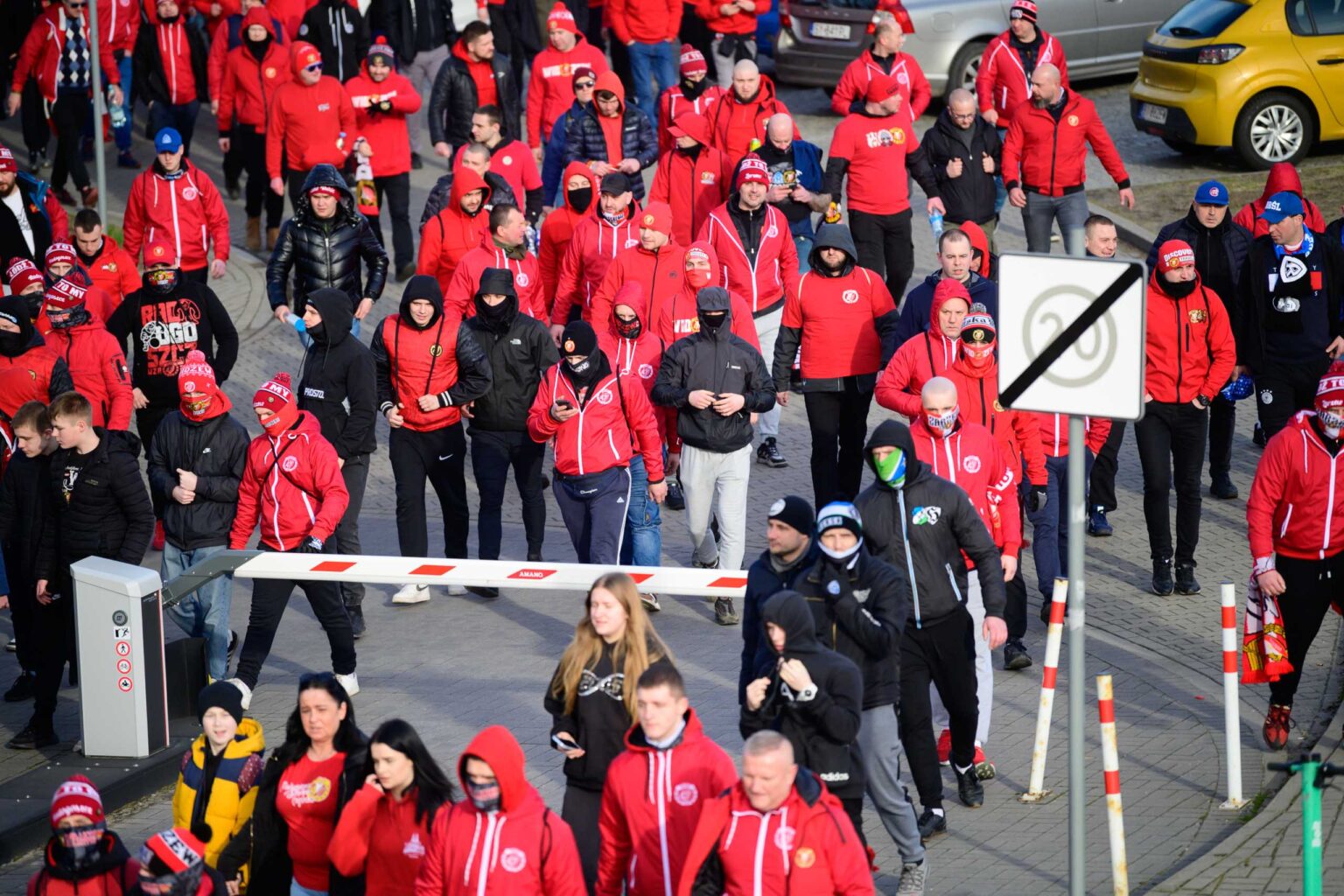 Przemarsz kibicow Widzewa 172