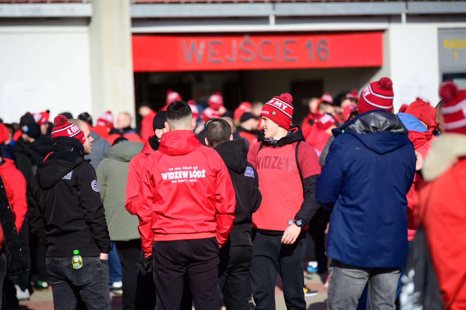 Przemarsz kibicow Widzewa 41