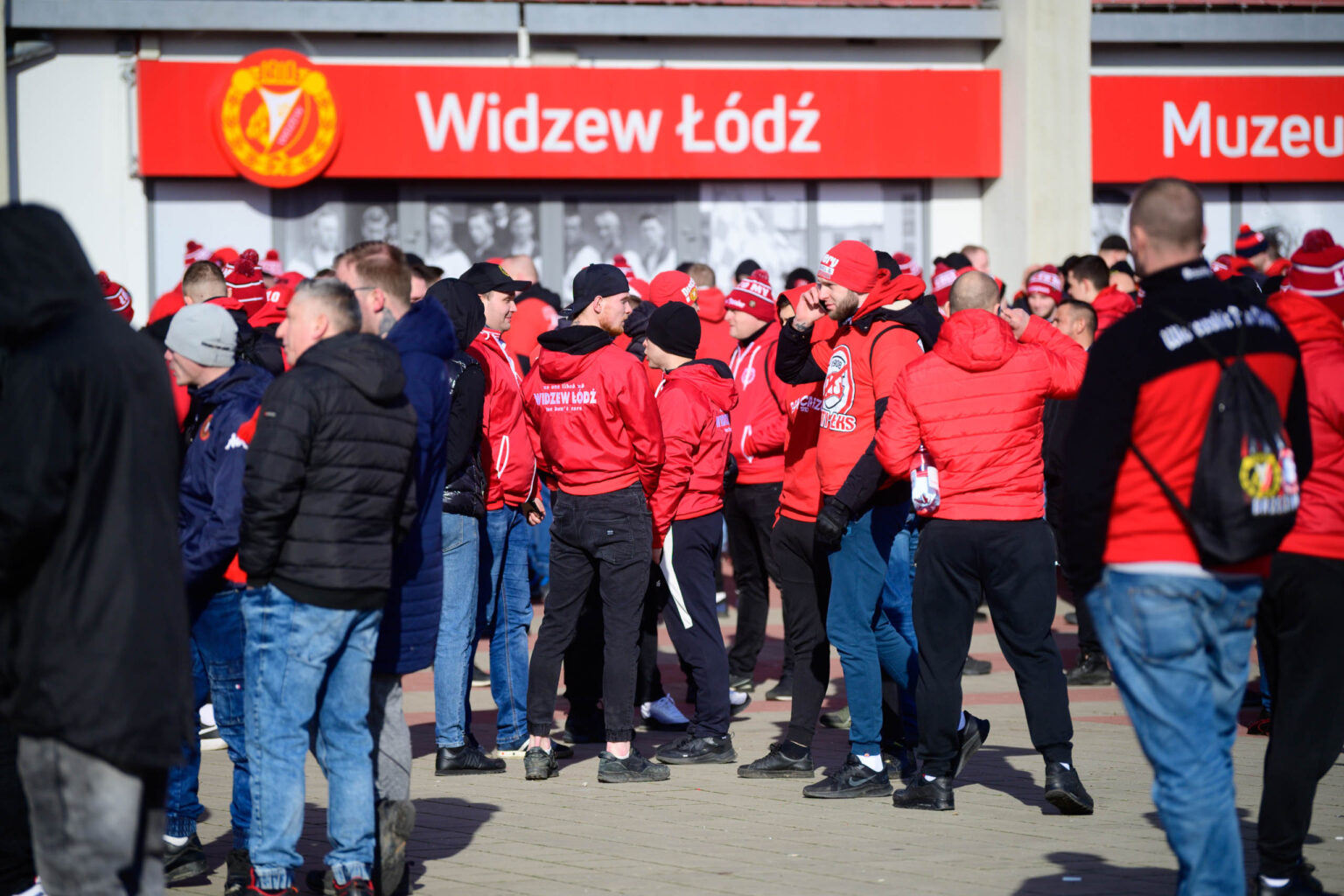 Przemarsz kibicow Widzewa 44