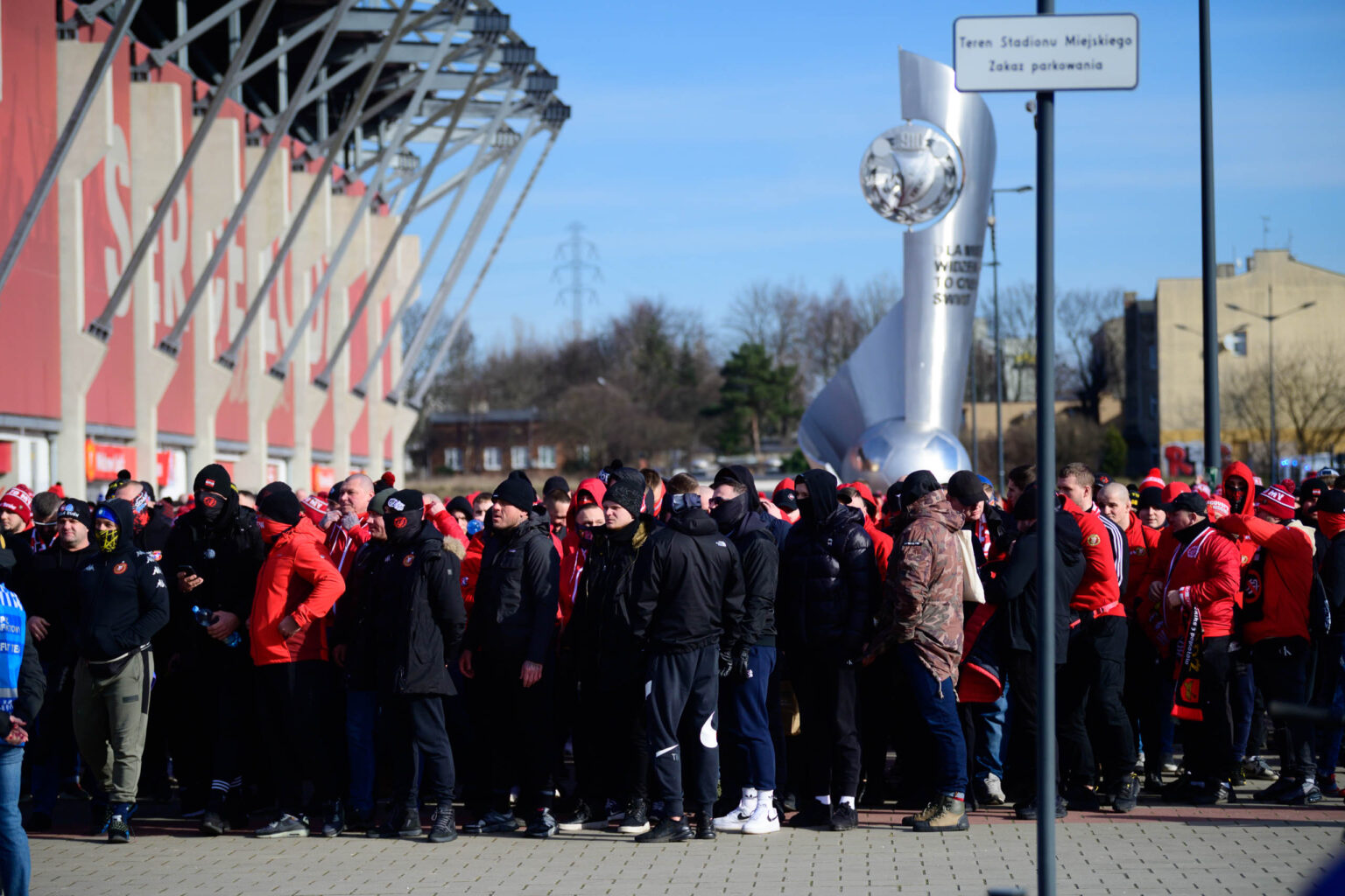 Przemarsz kibicow Widzewa 54