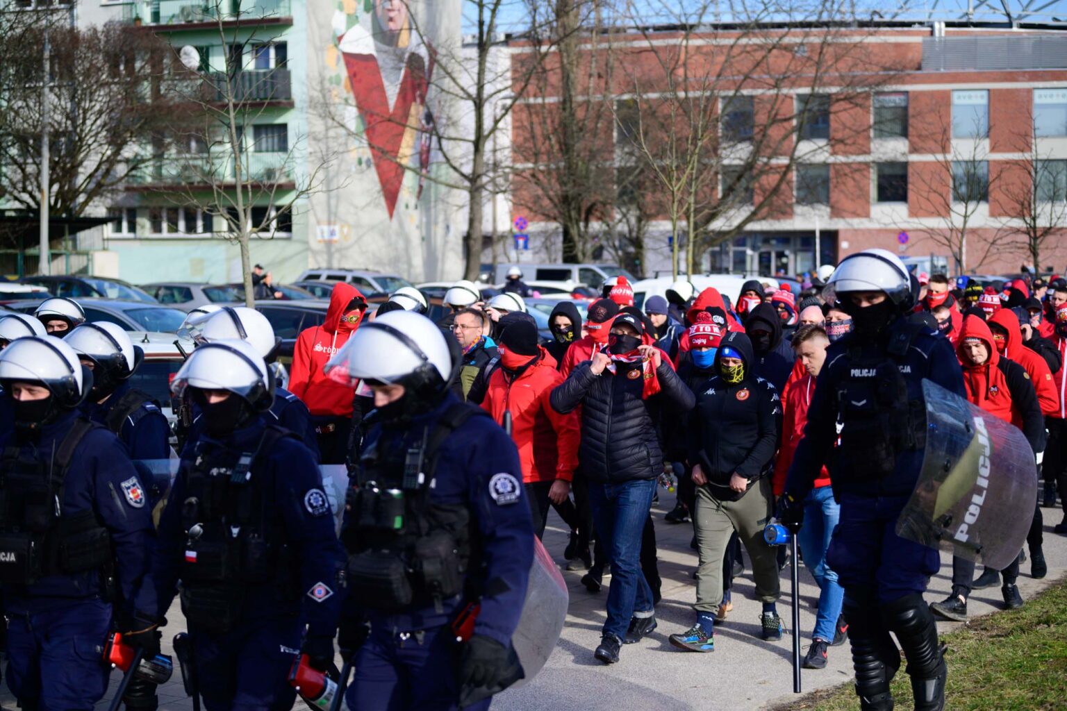 Przemarsz kibicow Widzewa 68