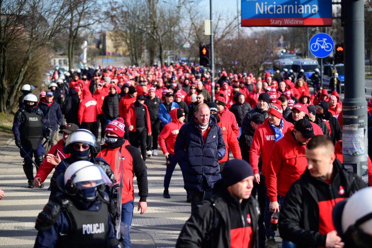 Przemarsz kibicow Widzewa 98