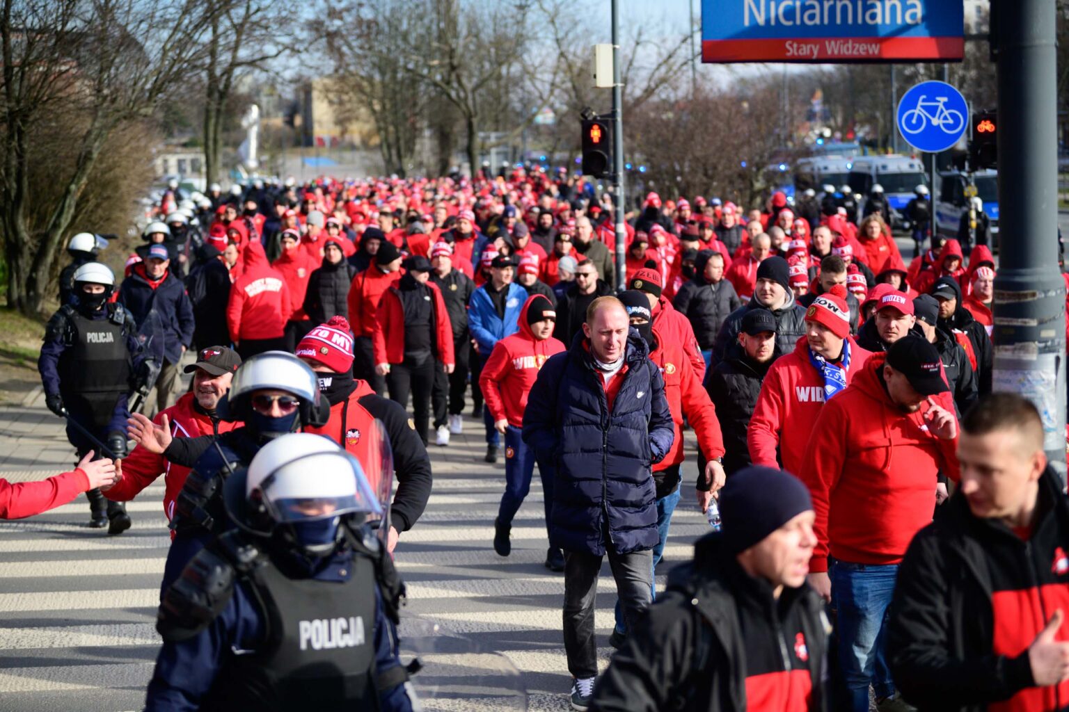 Przemarsz kibicow Widzewa 99