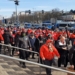 Pochód kibiców Widzewa na Stadion Króla przed 70. Derbami Łodzi