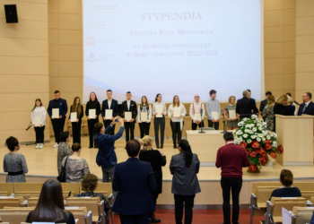 Stypendia premiera i ministra edukacji dla najlepszych uczniów w Łódzkiem