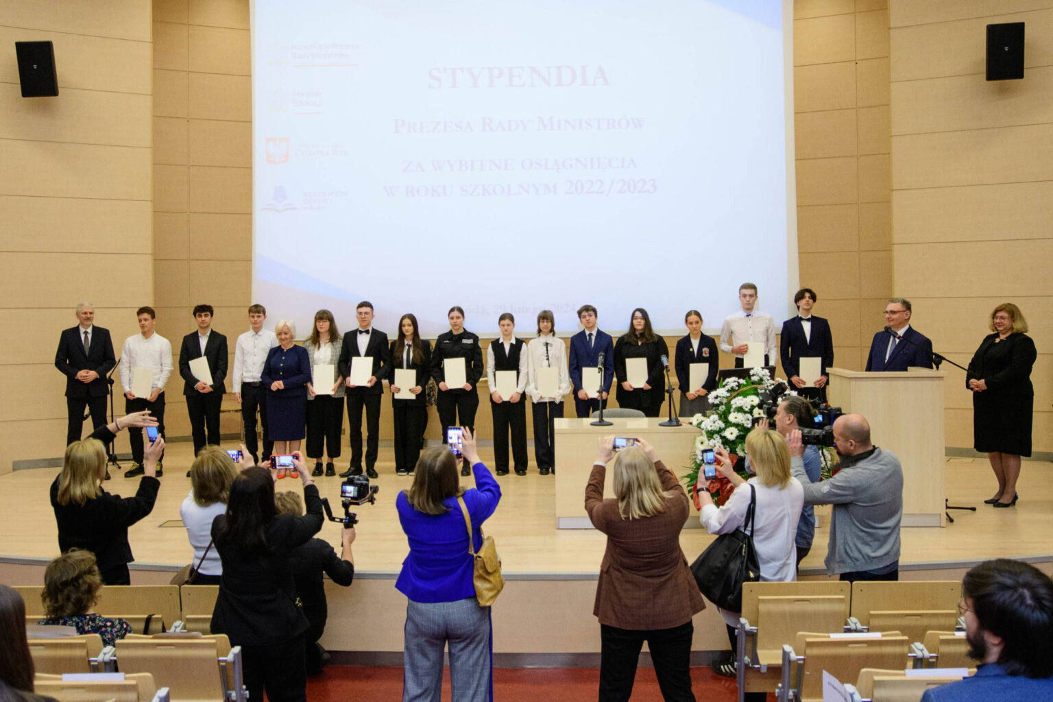 Stypendia dla najlpszych uczniow 19