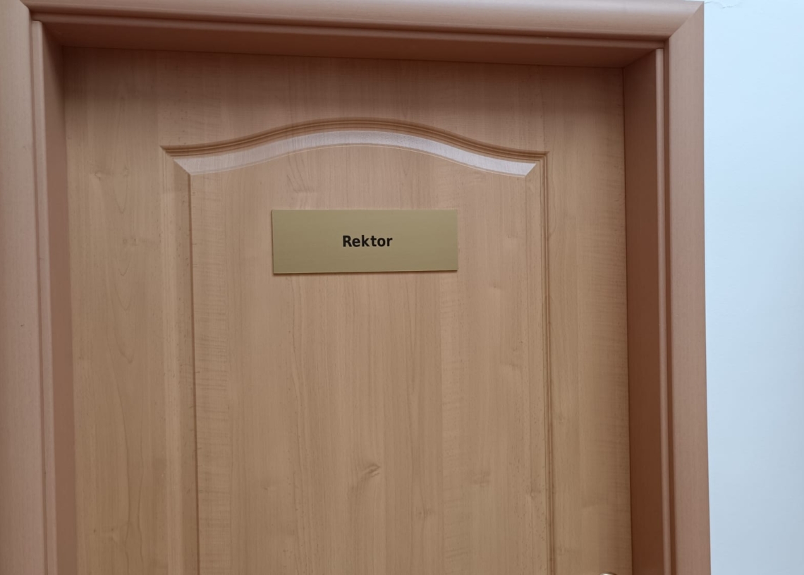 Zamieszanie ws. Akademii Piotrkowskiej. Kto ma rację?
