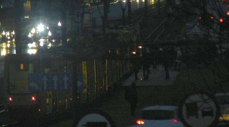 Zatrzymanie ruchu tramwajowego na Włókniarzy przy Wielkopolskiej 1 Zatrzymanie ruchu tramwajowego na Włókniarzy